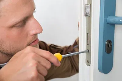 Super Locksmith Services Phoenix, AZ 480-612-9220 Super Locksmith Services Phoenix, AZ 480-612-9220 - 29-3